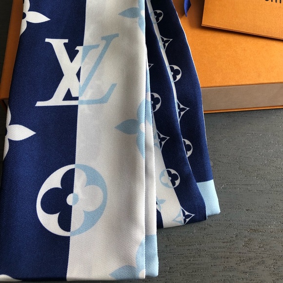 Louis Vuitton Parasol Bandeau - Picture 13 of 14